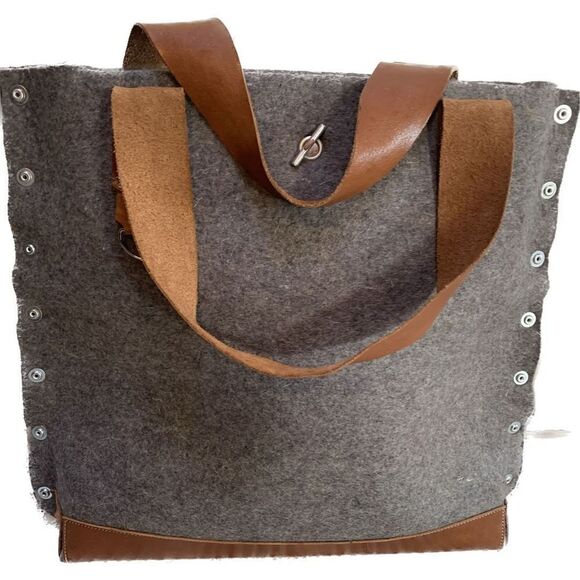 CARGA Felt T1 Tote Bag Gray Brown Leather Trim‎ Snap Closure Casual - Picture 13 of 16